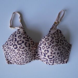 Victoria's Secret Leopard Print Women's Bra, size:32D, very good condition